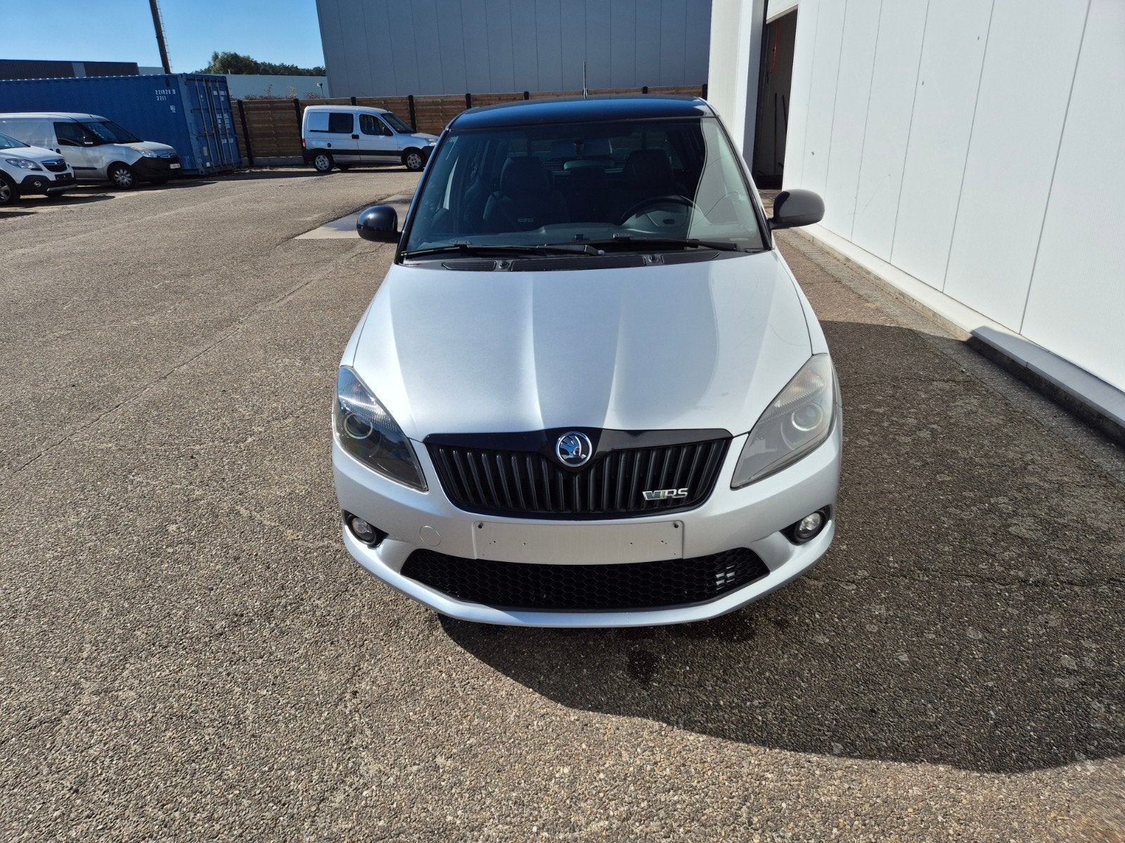 Skoda Fabia en acier inoxydable, Autos, Achat, Carnet d'entretien, Noir, 5 portes