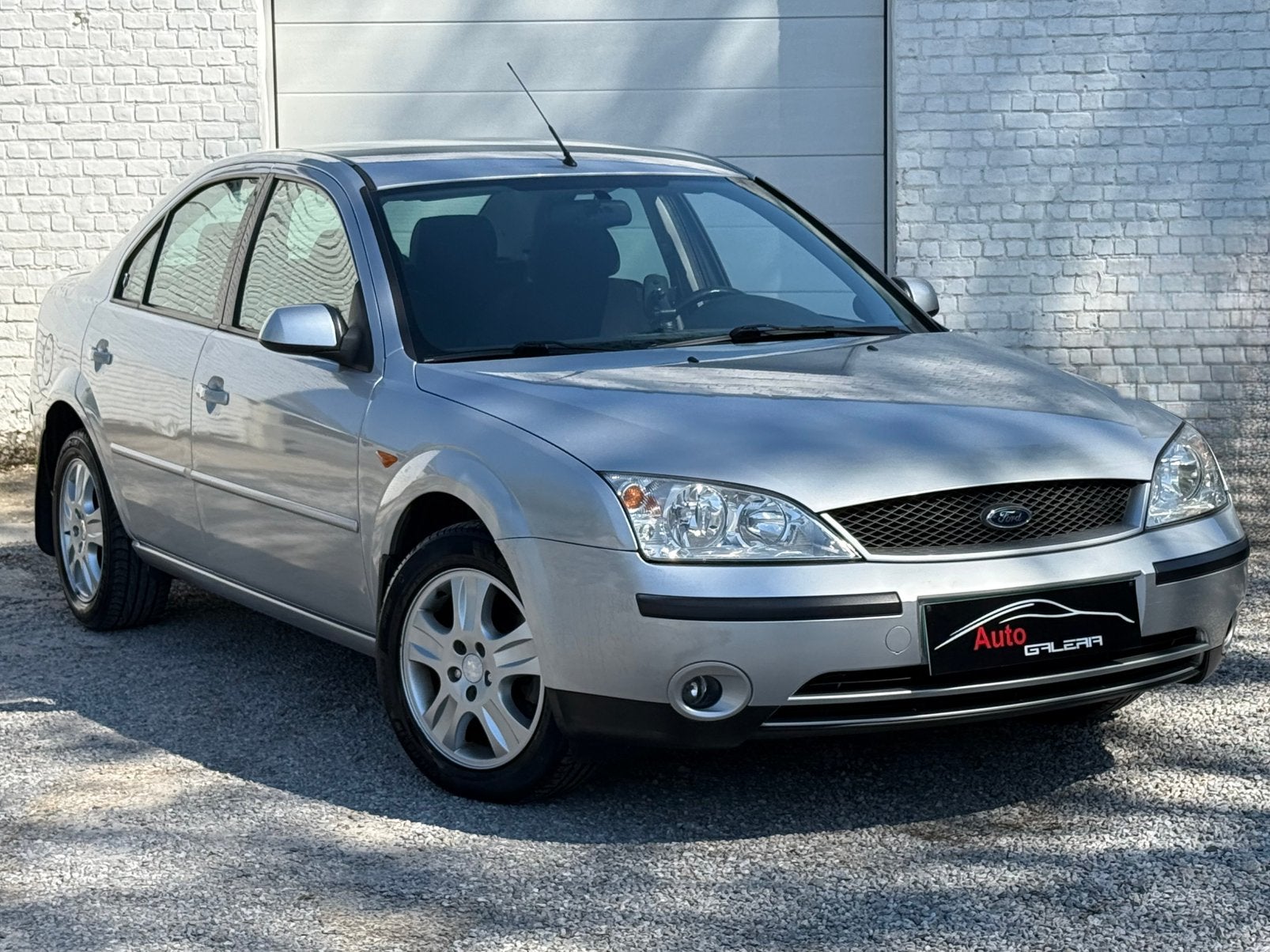 Ford Mondeo 2.0i*Autobox*143.000 km*Benzine*Euro4*, Auto's, Automaat, 4 deurs, Stof, Zwart