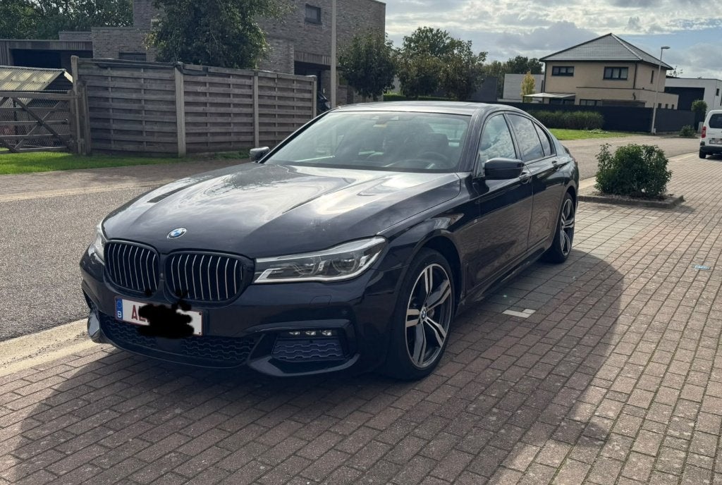 BMW740d X DRIVE (4 d M-pack Individual! FULL full OPTIONS!!, Autos, Cuir, Achat, Euro 6, Automatique