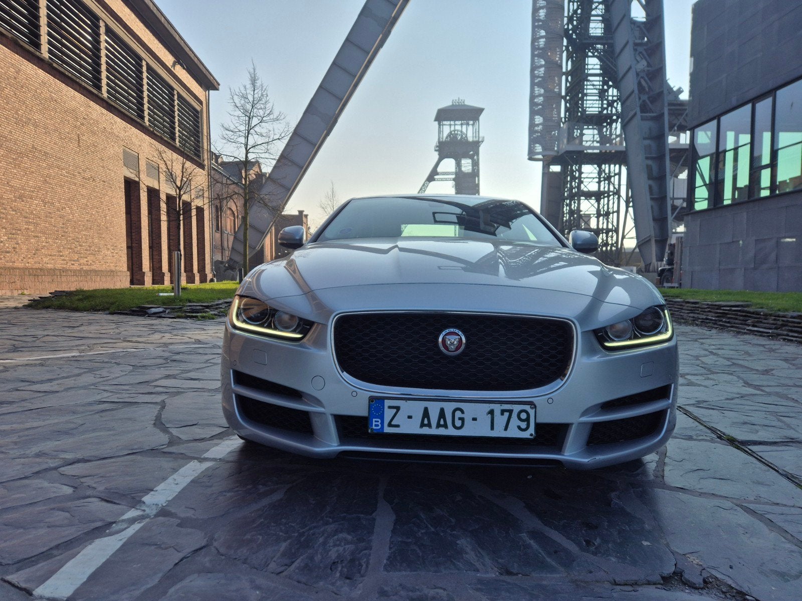 GARANTIE AUTOMATIQUE DU PREMIER PROPRIÉTAIRE DE LA JAGUAR XE, Autos, Cuir, Ordinateur de bord, Euro 6, Entreprise