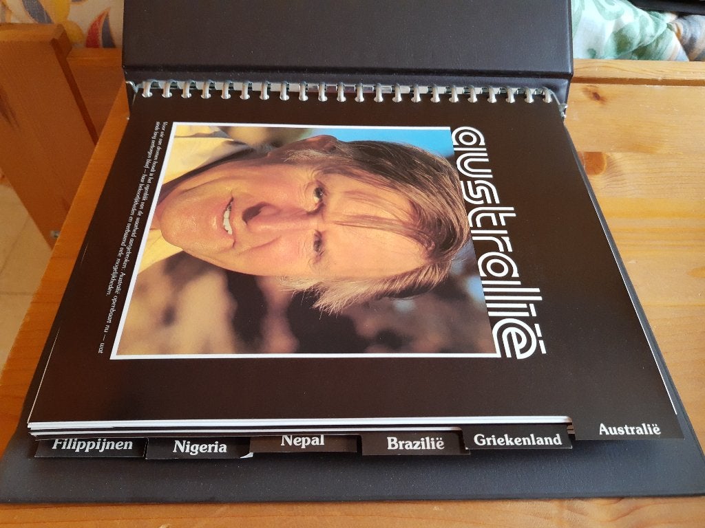 Initia mappen met 34 landen, Ophalen of Verzenden, Zo goed als nieuw, Buitenland, Foto