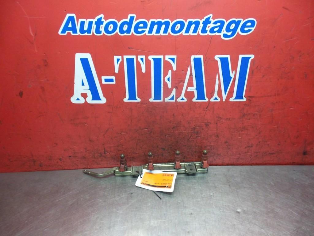 INJECTIEGALERIJ Nissan Primera (P12) (0280155940), Gebruikt, Nissan