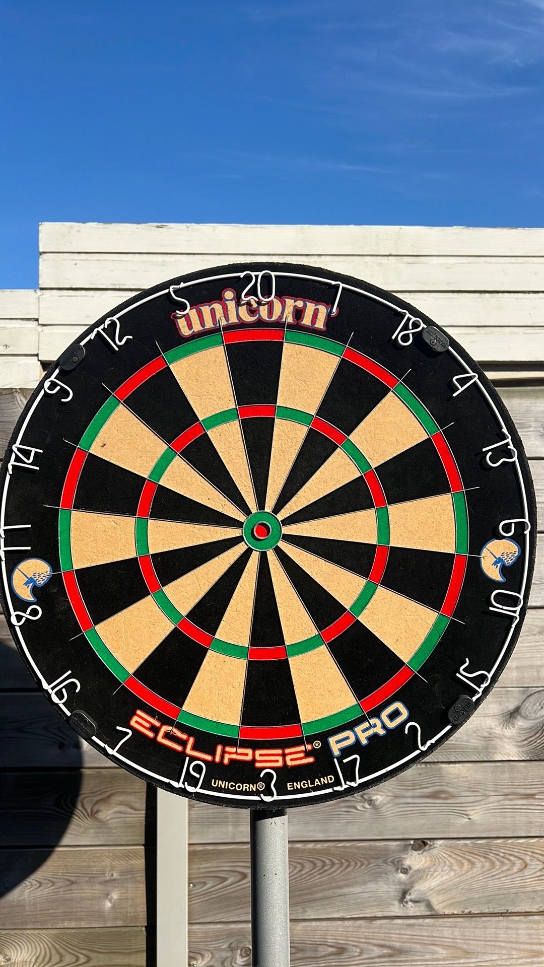 Dartbord unicorn eclipse pro + staander, Ophalen, Zo goed als nieuw, Dartbord
