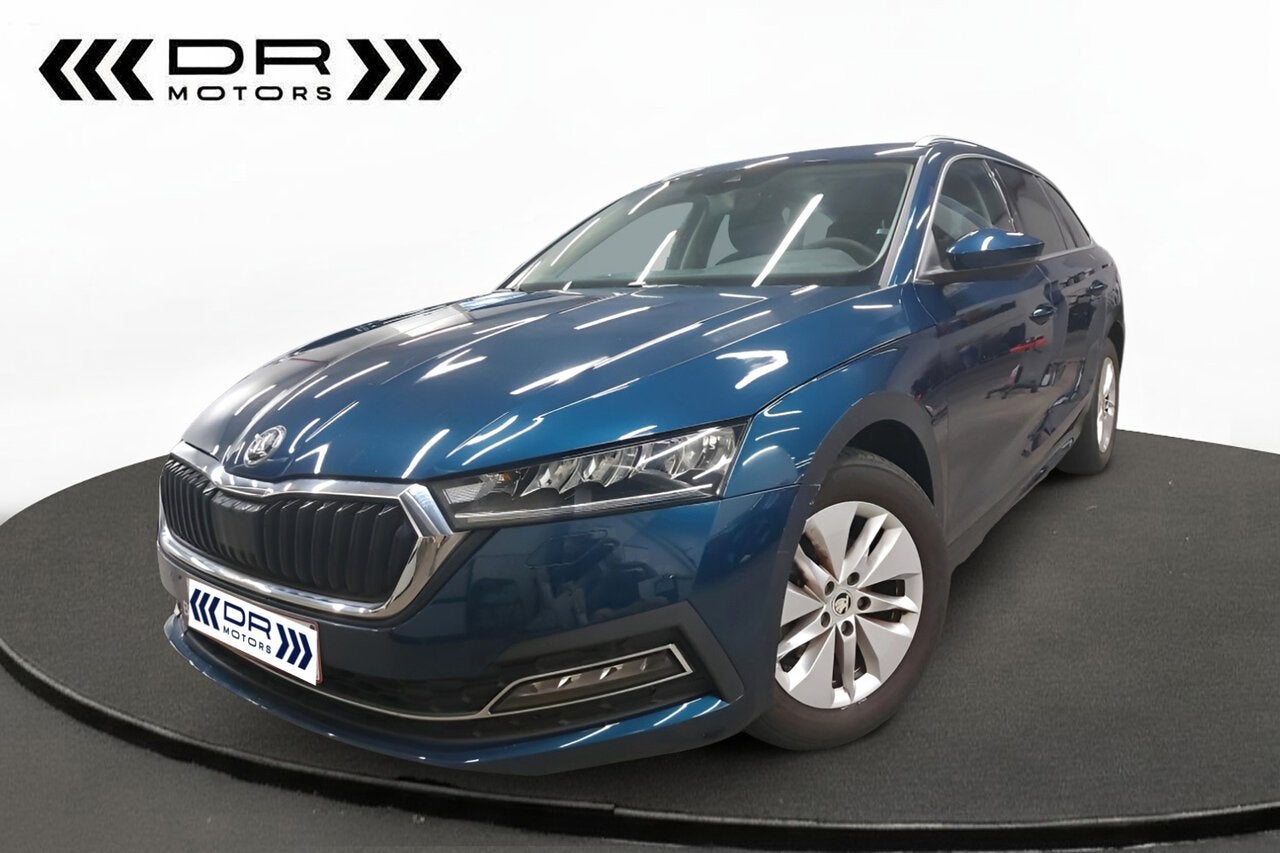 Skoda Octavia COMBI - 1.0 TSI - CAMERA - CARPLAY, Auto's, Skoda, Bedrijf, 5 deurs, Hybride Elektrisch/Benzine, Te koop