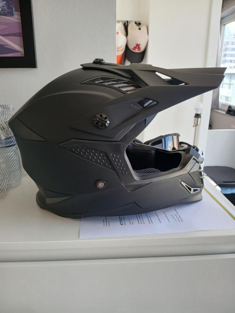 Splinter nieuwe motorhelm 1x gebruikt., Ophalen, L