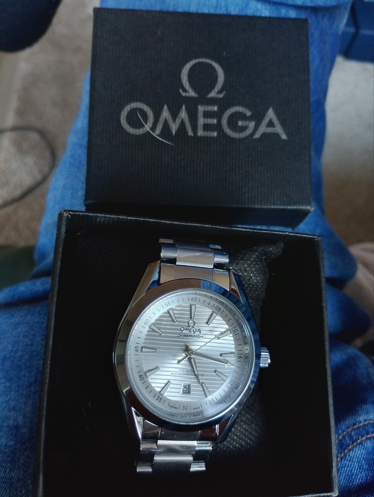 Omega Seamaster couleur argent neuve, Bijoux, Sacs & Beauté, Enlèvement ou Envoi, Acier, Omega, Acier