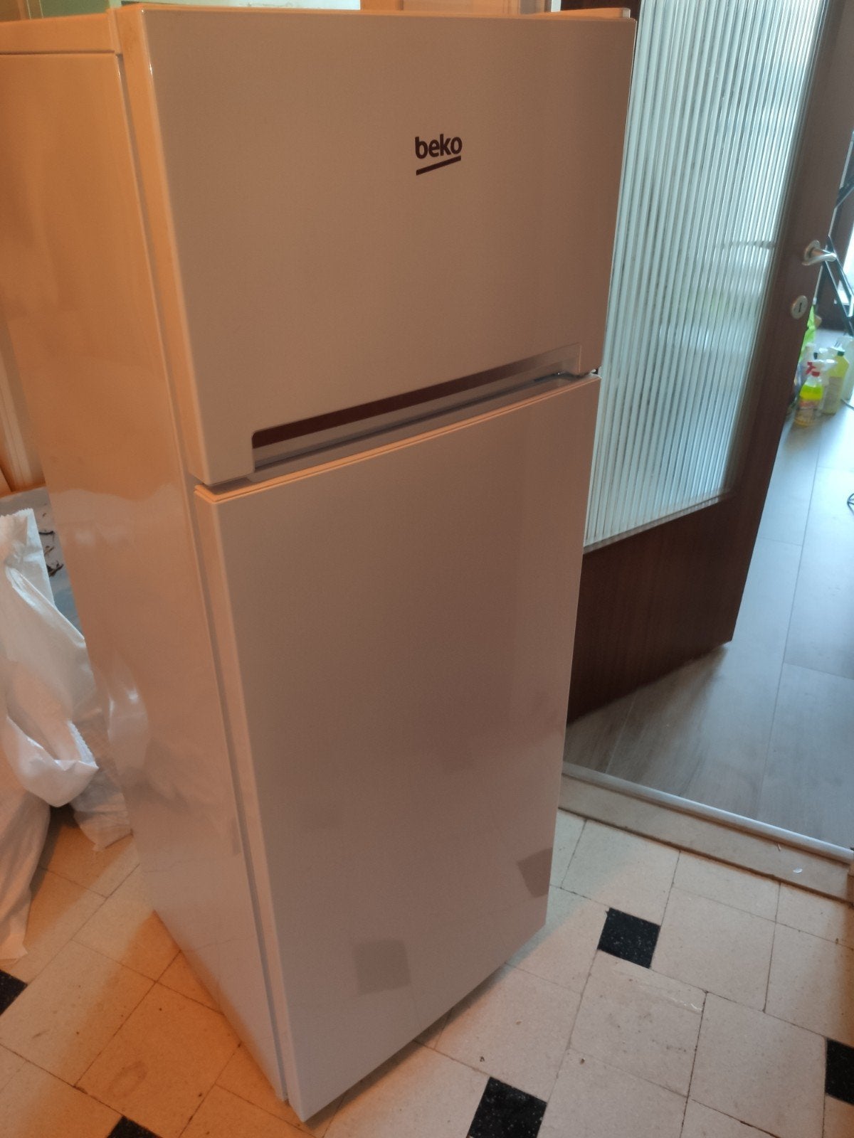 frigo combi Beko, Electroménager, Enlèvement, Comme neuf, Avec compartiment congélateur