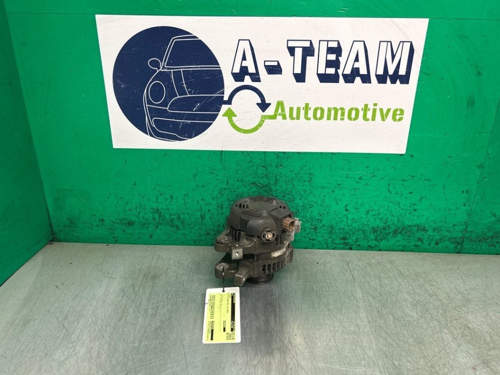 DYNAMO Toyota Yaris II (P9) (01-2005/12-2014) (|270600Y030|), Gebruikt, Kundenbetreuung@toyota.de, Toyota, Toyota-Allee 2
50858  Köln, DE