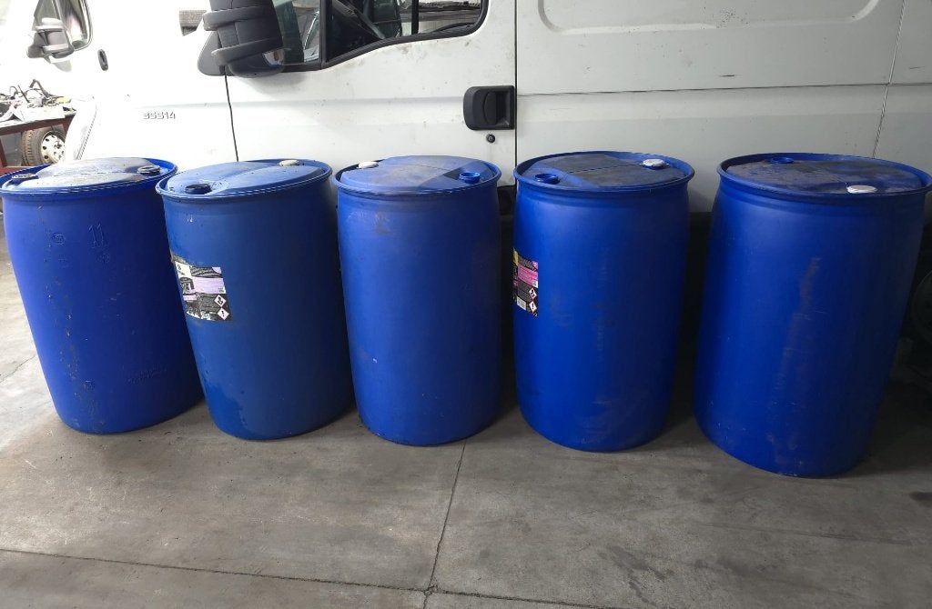 Blauwe vaten / Regenton / 200L~210L / Gratis, Tuin en Terras, 150 liter of meer, Ophalen, Zo goed als nieuw, Kunststof