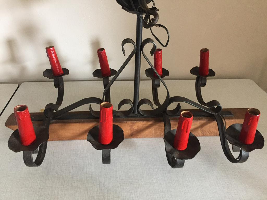 Rustieke kroonluchter massief eiken&smeedijzer met 8 lampen., Antiek en Kunst, Ophalen