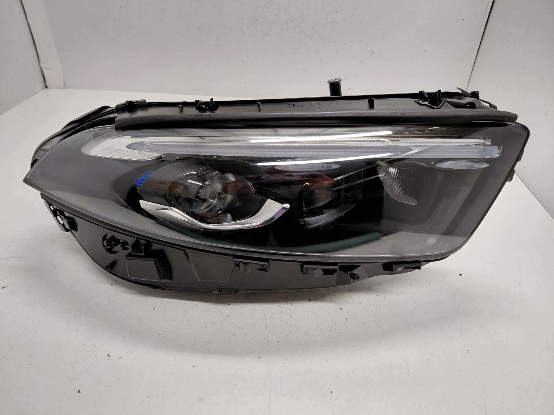 Phare droit Mercedes Classe A A1779065804, Mercedes-Benz AG, Mercedes-Benz, Utilisé, Mercedesstrasse 120
70372  Stuttgart, DE