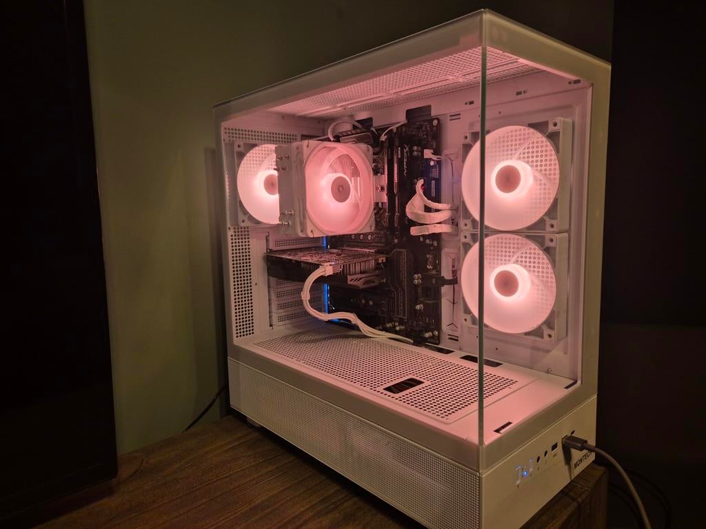 Joli jeu PC. Avec Windows 11, Enlèvement