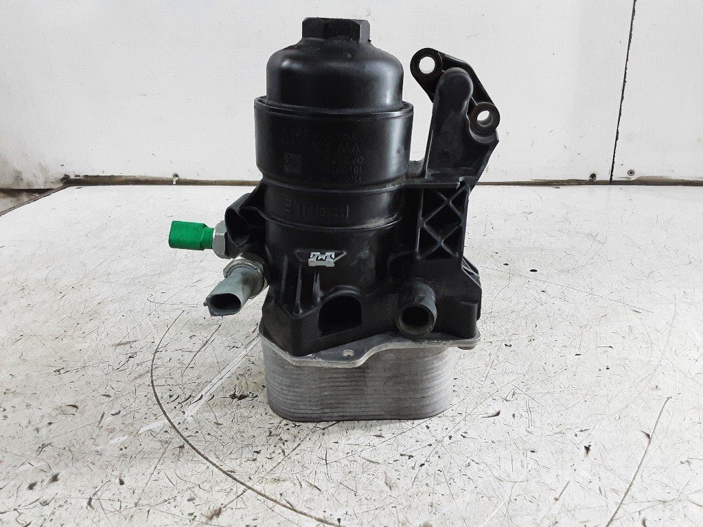 REFROIDISSEUR HUILE Skoda Octavia Combi (5EAC) (03N117021), Utilisé, Info@skoda-auto.de, Skoda, Max-Planck-Straße  3-5
64331  Weiterstadt, DE