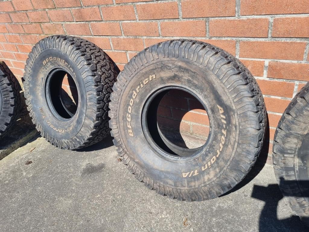 Terein banden 35 x 12,5 x 15", Ophalen, Overige, Gebruikt, 15 inch