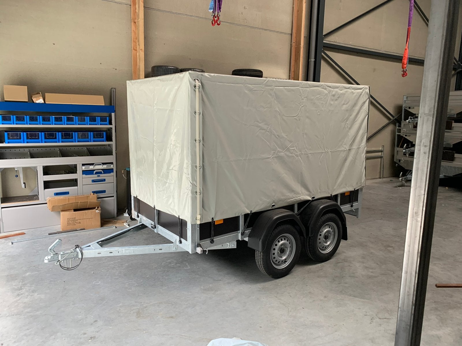 Remorque  à double essieu avec bache 258x134x135, Enlèvement, Neuf