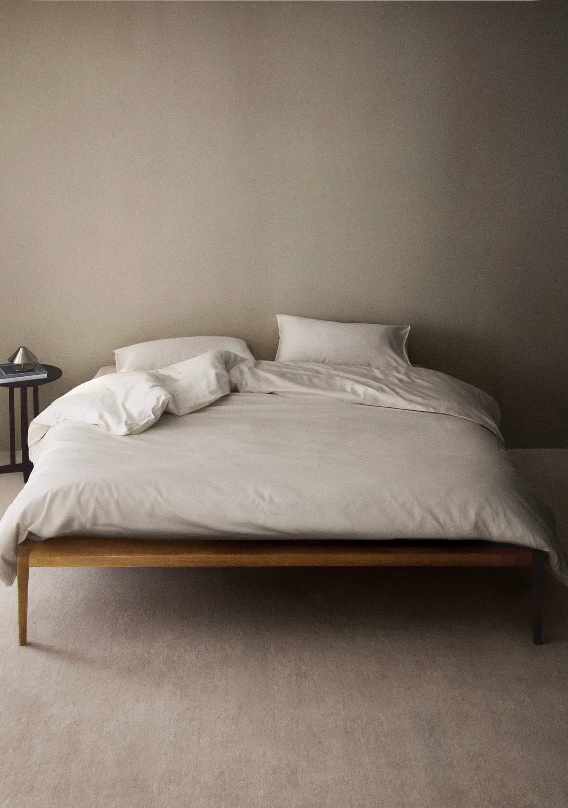 Houten bedframe met ronde rand Zara, Ophalen, Bruin, Tweepersoons, Zo goed als nieuw