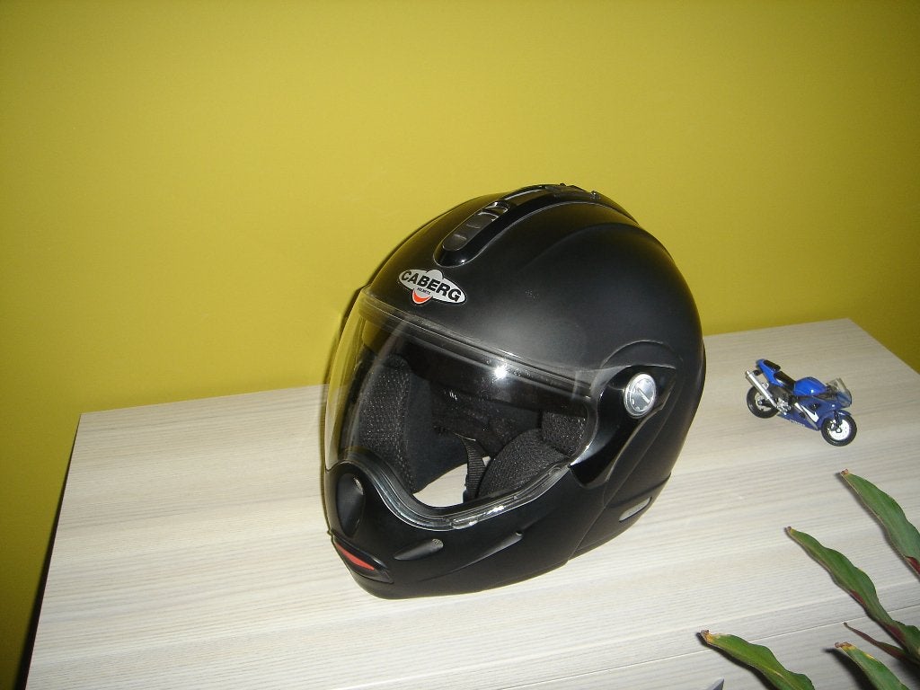 Helm, Ophalen, Caberg