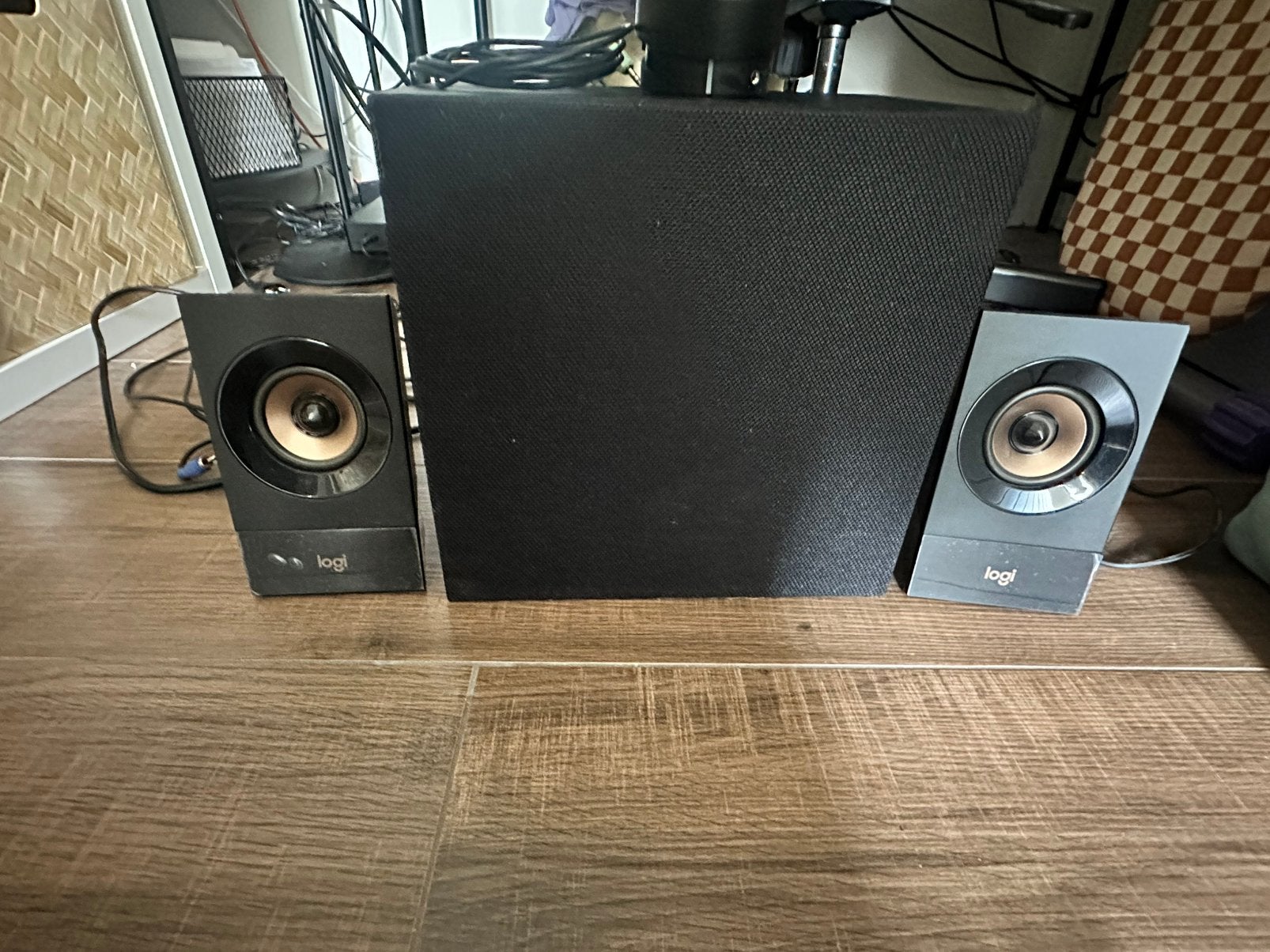 Z533-speakersysteem met subwoofer, Informatique & Logiciels, Enlèvement, Comme neuf
