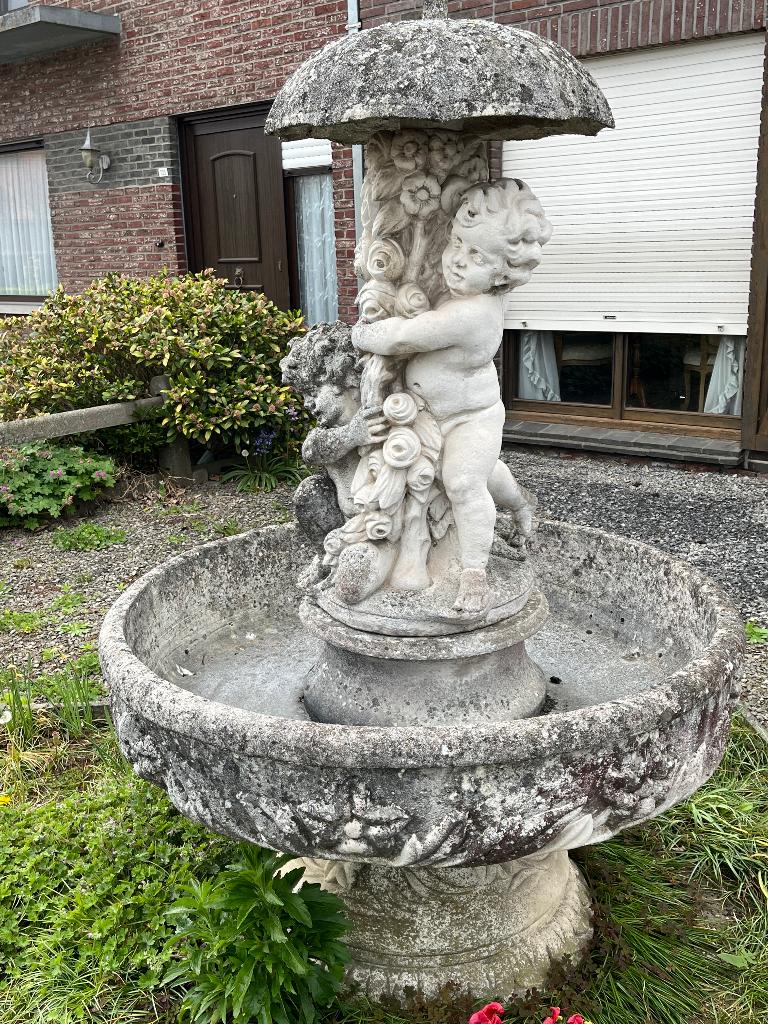Fontein met engelen, Ophalen, Gebruikt, Steen, Engelenbeeld