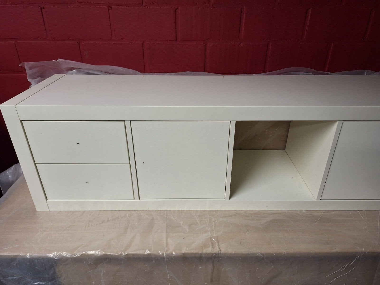 witte kast, Ophalen