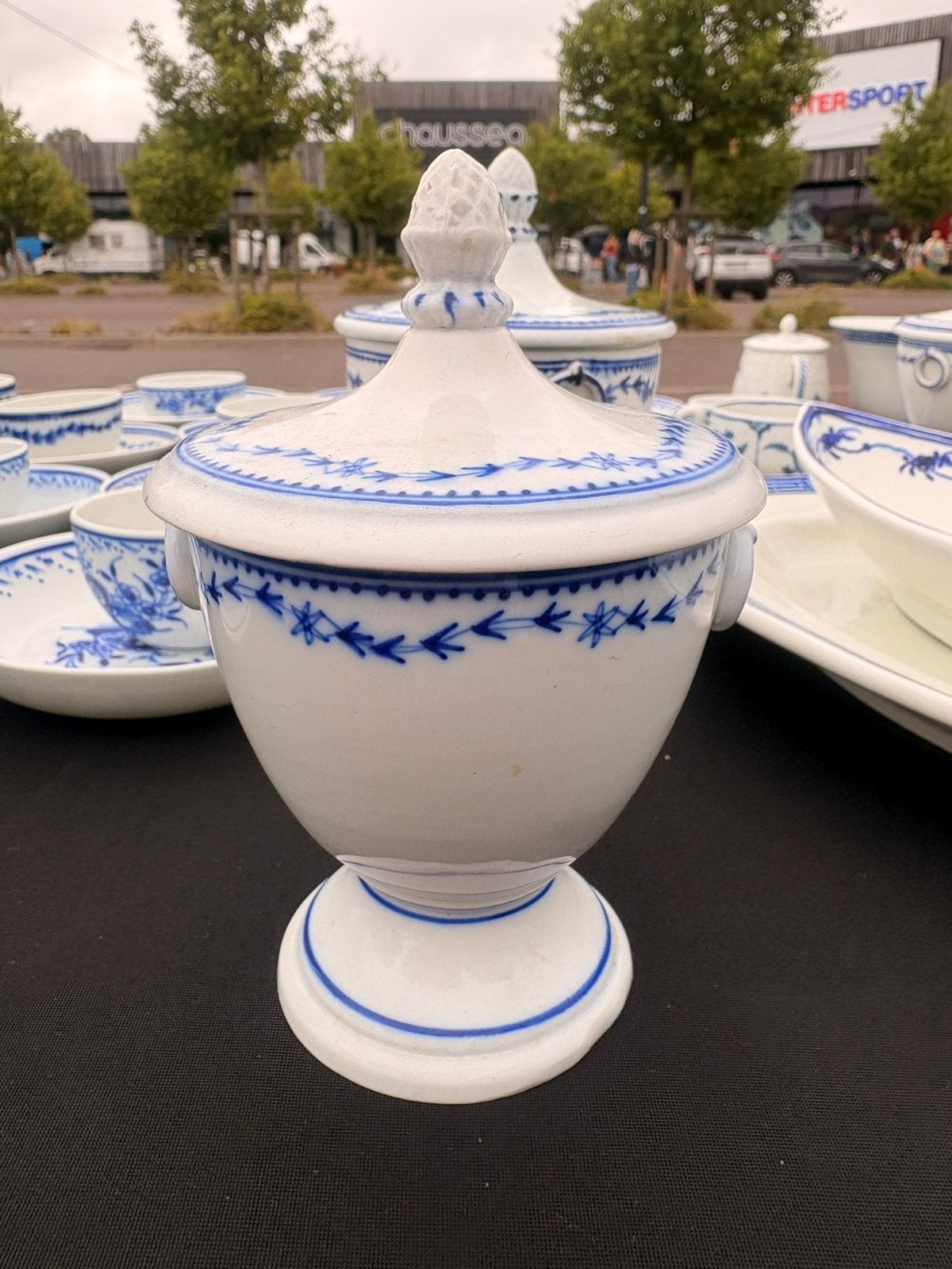 Sucrier porcelaine de Tournai, Enlèvement ou Envoi