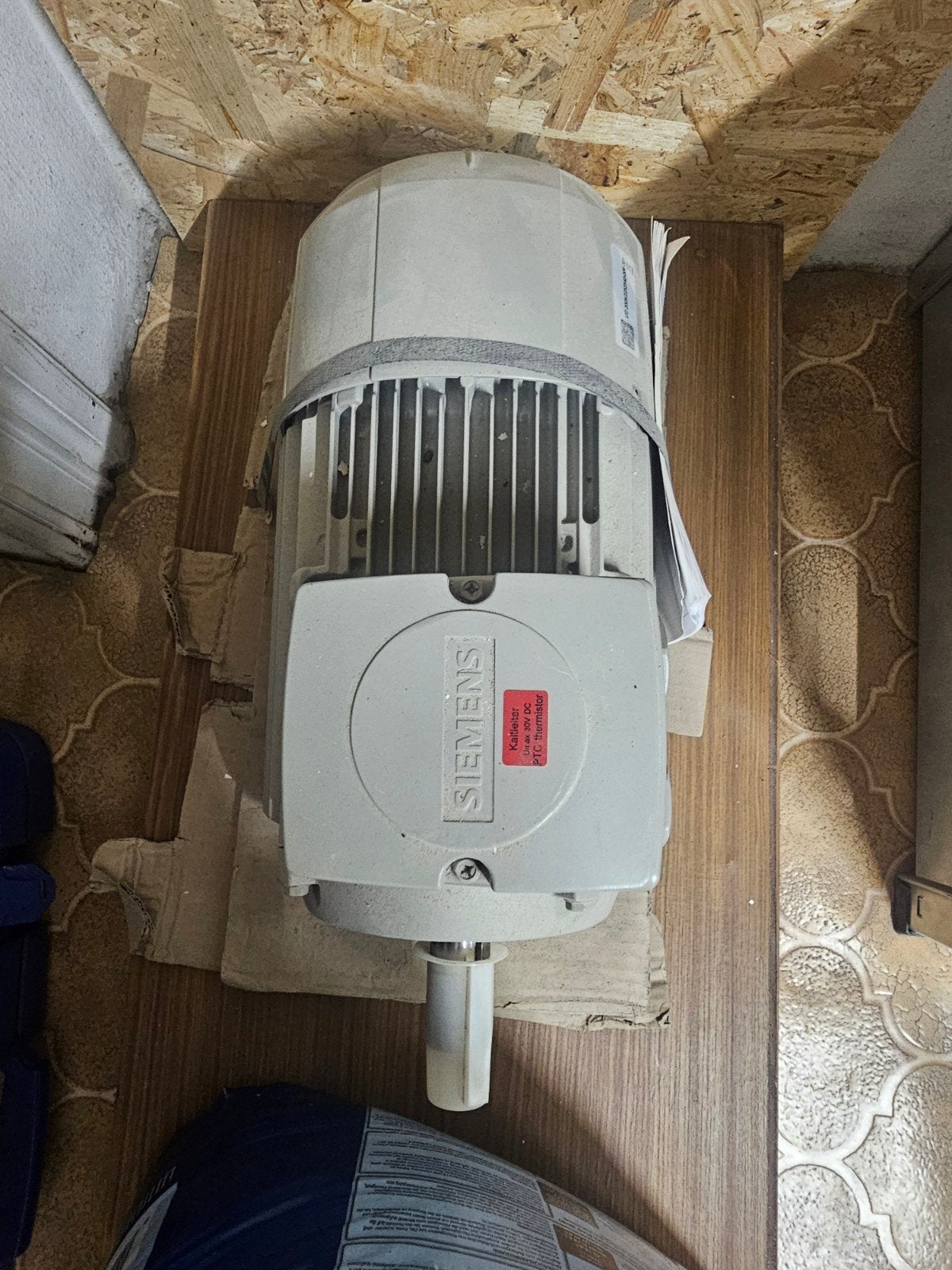 400V 2,2kW driefasige asynchrone elektromotor, Ophalen