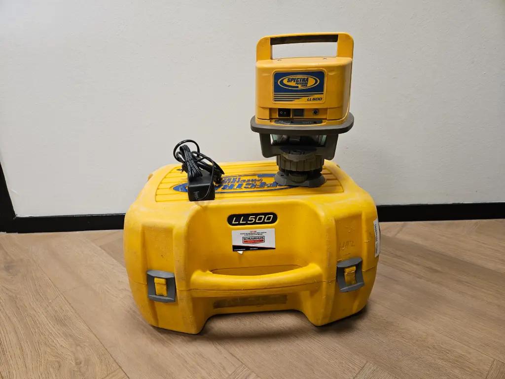Bouwlaser spectra, Doe-het-zelf en Bouw, Meetapparatuur, Ophalen of Verzenden, Zo goed als nieuw