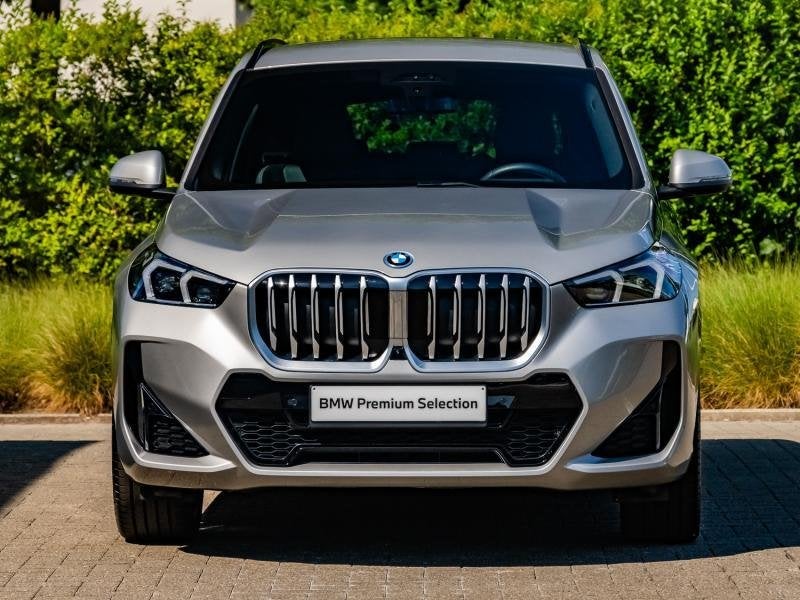 BMW X1 xDrive 30e /M-Pack/xDrive/HUD/Trekhaak, 241 kW, 326 pk, Bedrijf, 5 deurs
