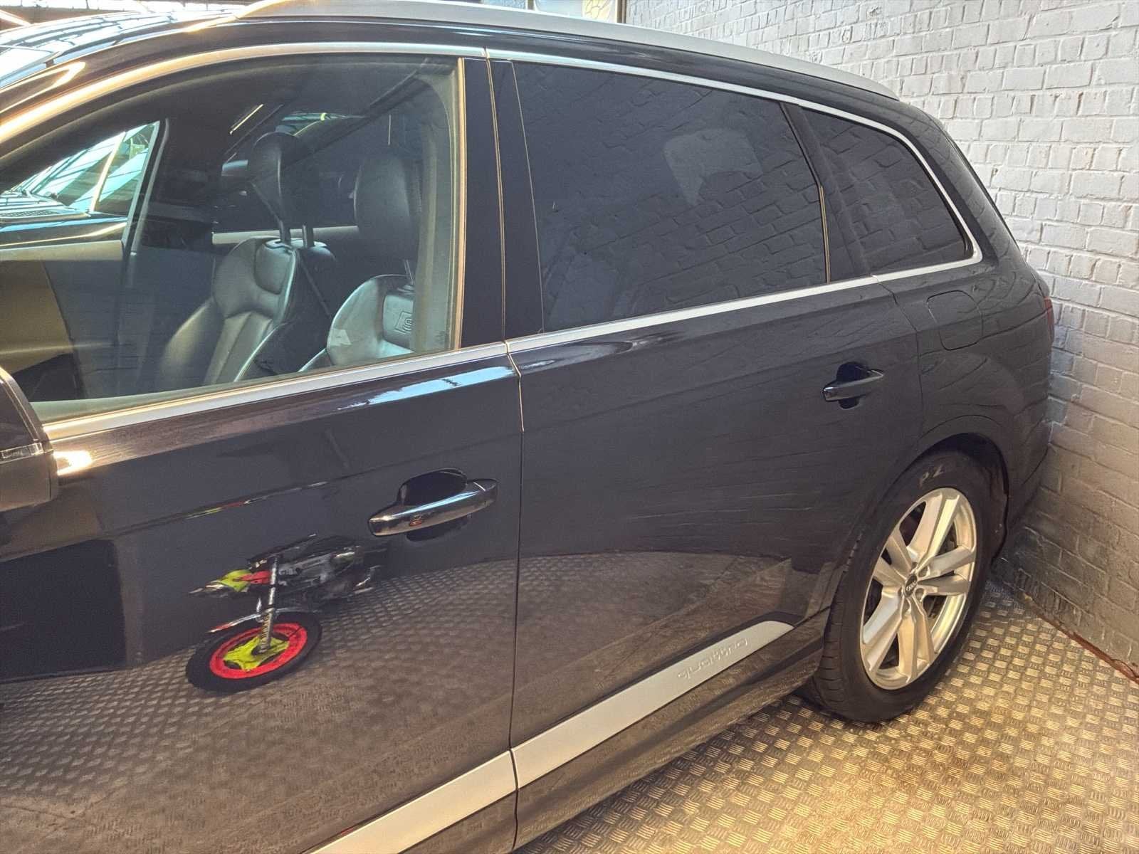 Audi E-tron 3.0 TDi V6 Tiptronic QUATTRO Q7 2018, Auto's, Automaat, Gebruikt, Overige brandstoffen, Bedrijf