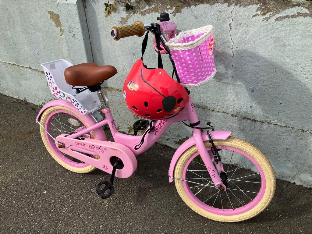meisjesfiets 16 inch + helm, Fietsen en Brommers, Ophalen, Zo goed als nieuw, 14 inch of minder