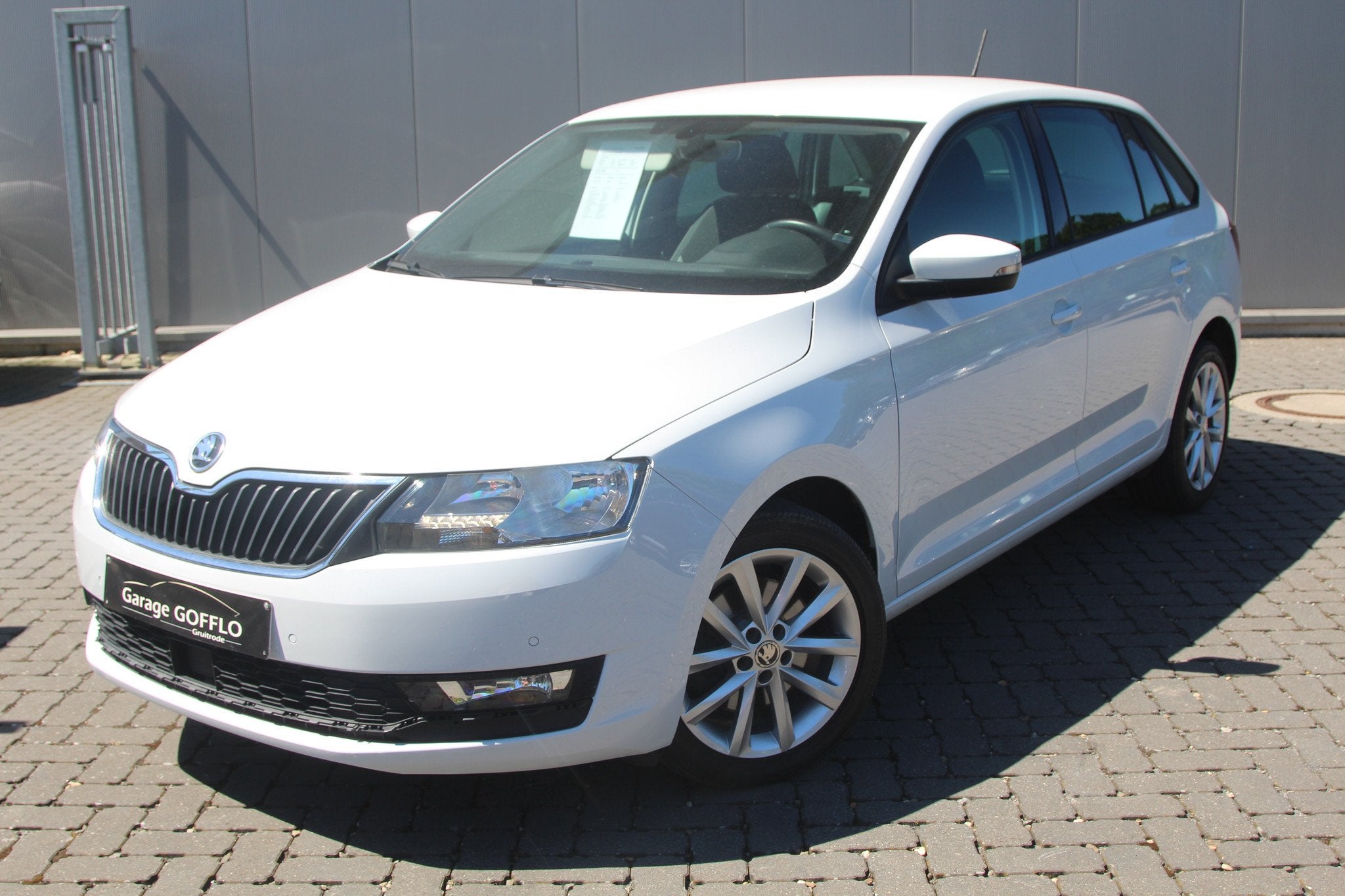 Skoda Rapid/Spaceback AMBITION 1.0 TSI - 85.370KM - 2017, Voorwielaandrijving, Stof, Gebruikt, Wit