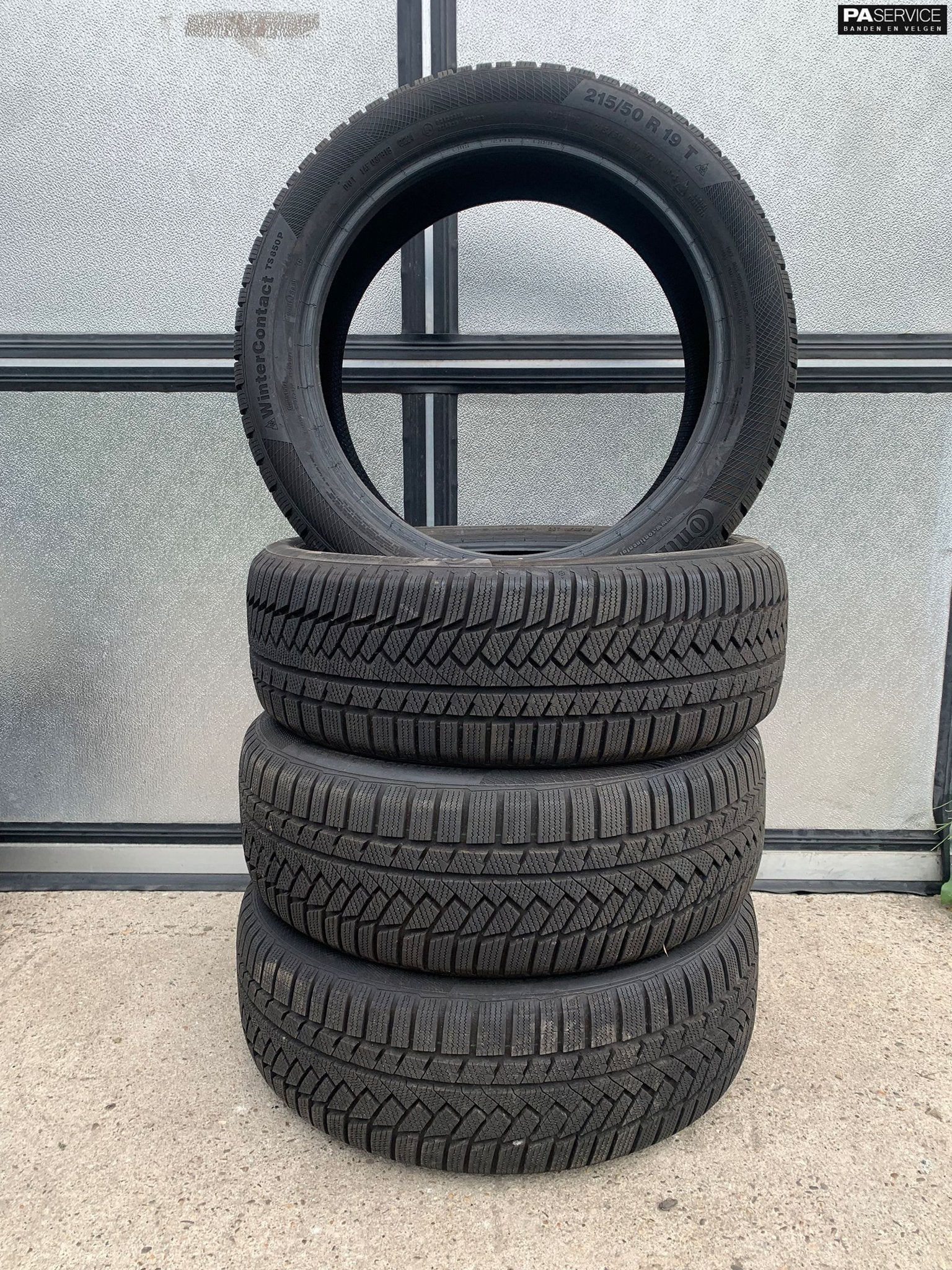 4x Continental 215 50 19 winterbanden met 8,4 mm, Auto-onderdelen, Gebruikt, Velg(en), -, -