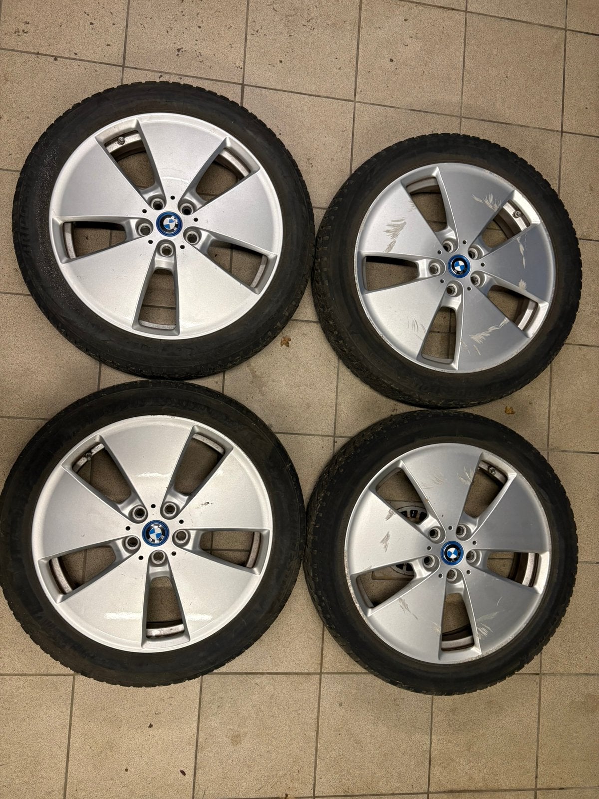 Jantes Bmw I3 avec pneus hiver, Pneus et Jantes, Pneus hiver, 155 mm, Véhicule de tourisme