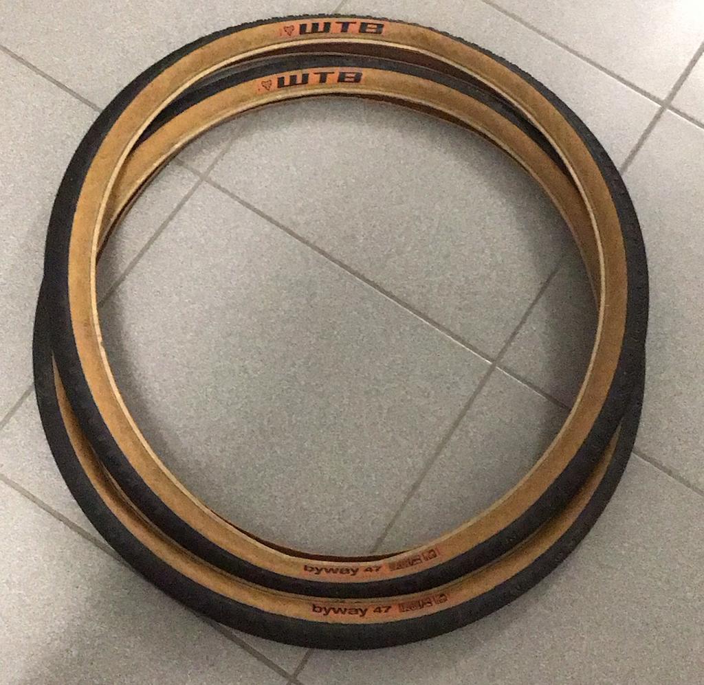 Paire pneus tu eless WTB byway 47 650b, Ophalen, Gebruikt