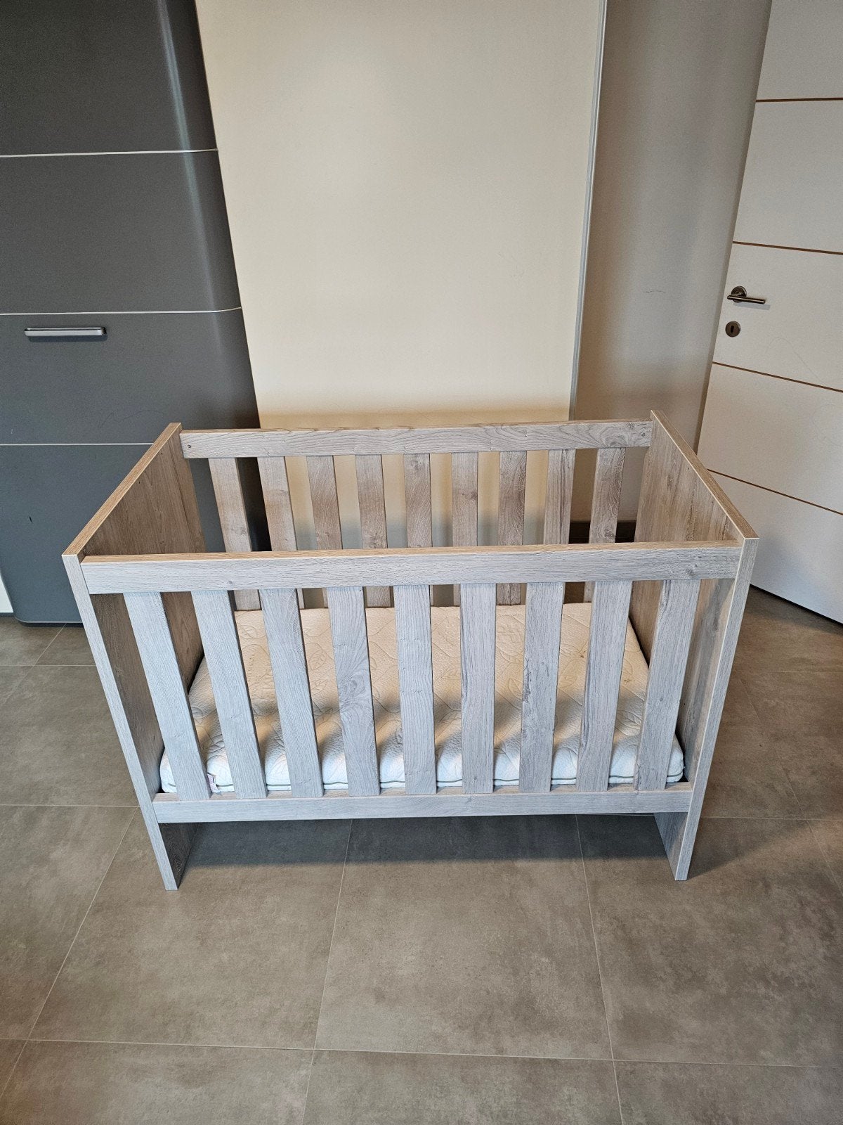 2 stuk baby meegroei bedje's nieuw aangekocht bij prenuptia, Enlèvement, Comme neuf