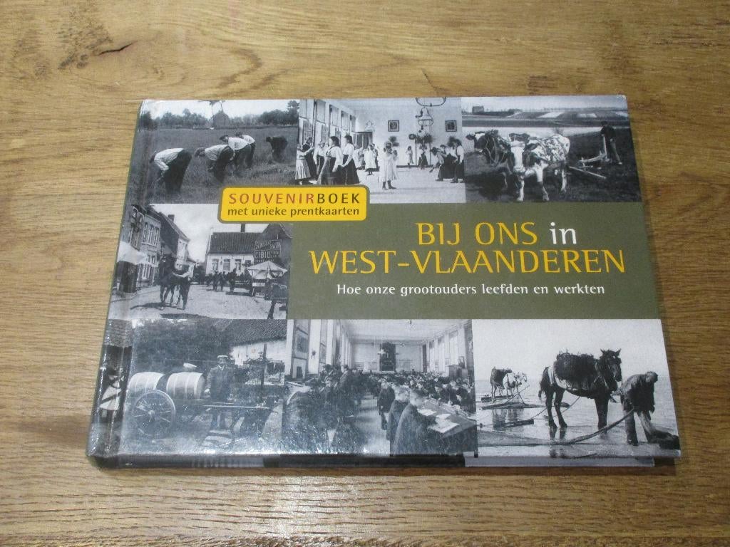 BIJ ONS IN WEST-VLAANDEREN SOUVENIRBOEK UNIEKE PRENTKAARTEN, Ophalen of Verzenden, Zo goed als nieuw