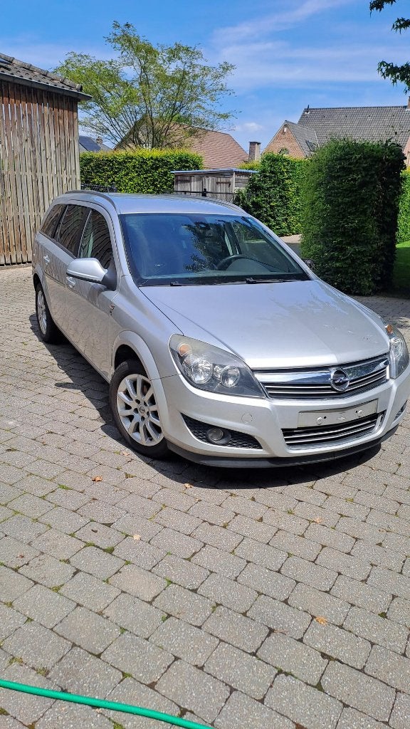 Opel Astra, Autos, Opel, Particulier, Astra, ABS, Air conditionné, Verrouillage central, Cruise Control, Jantes en alliage léger