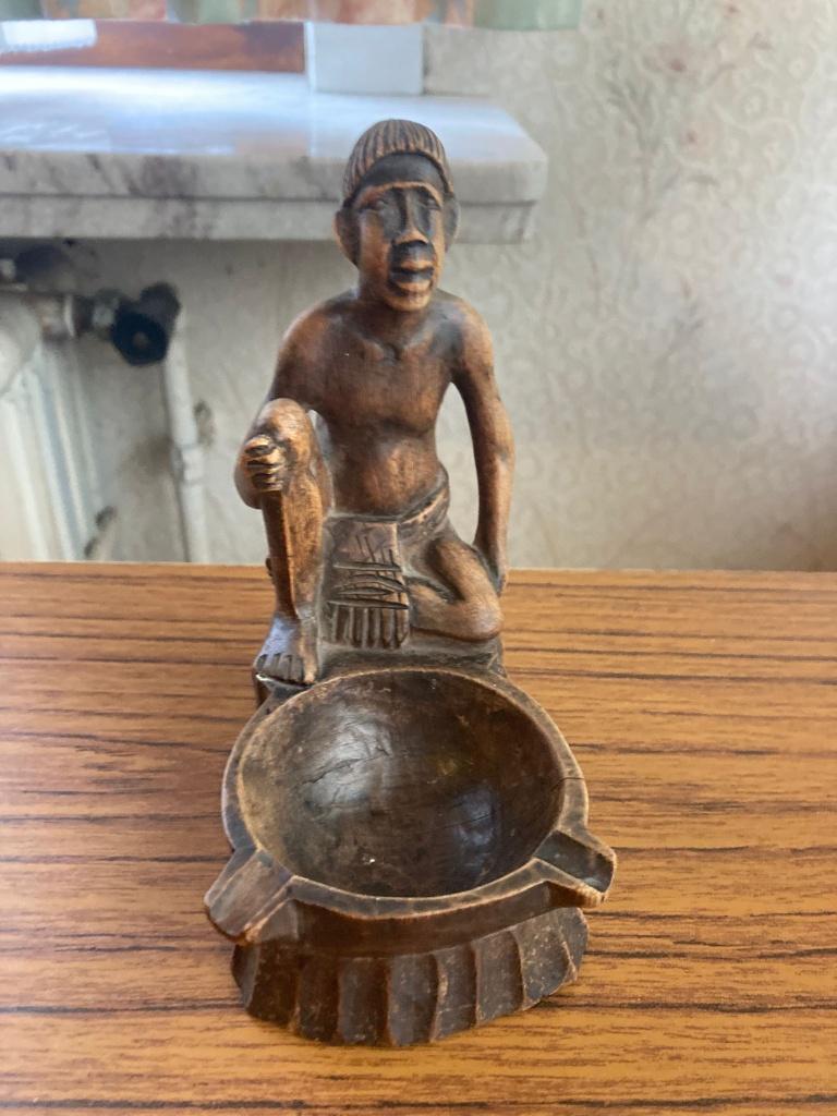 Vintage houten asbak met beeldje –  Congo, Ophalen