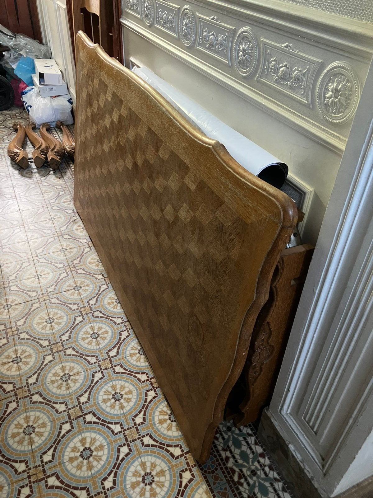 Antieke eettafel, Ophalen