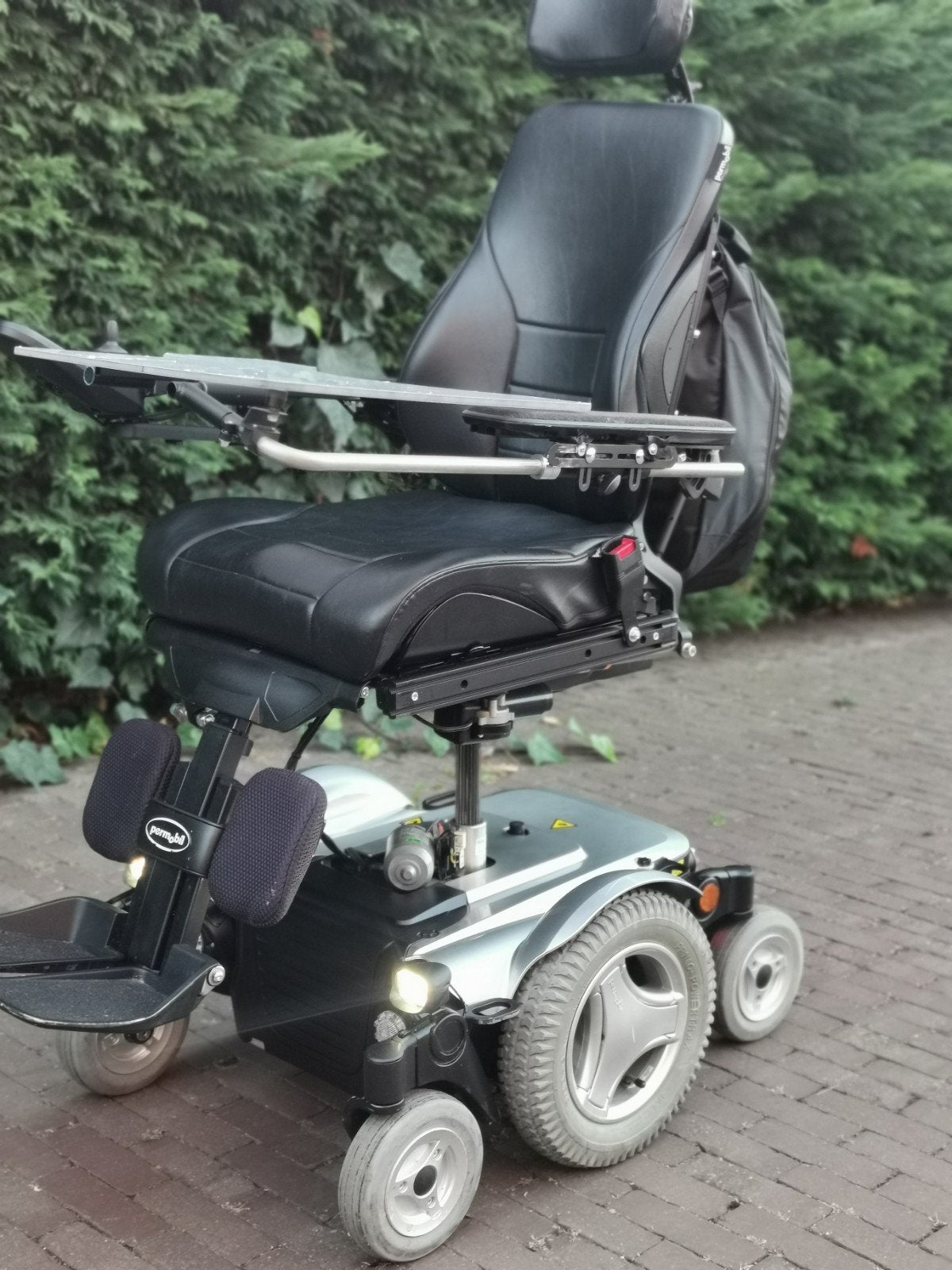 TOPROLSTOEL PERMOBIEL M300, zeer weinig gereden. NIEUWE ACCU, Ophalen of Verzenden, Inklapbaar, Zo goed als nieuw, Elektrische rolstoel
