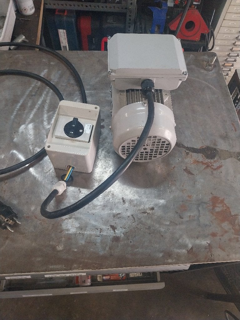 Moteur électrique, Bricolage & Construction, Enlèvement, Utilisé, Moteur électrique