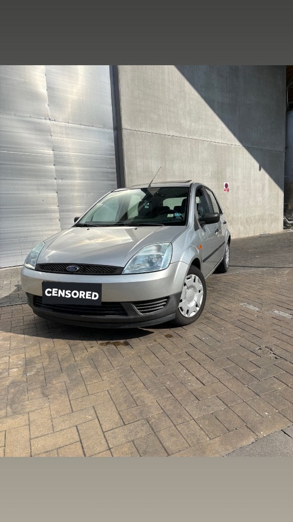 Ford fiesta essence prête à immatriculer carnet d entretien, Autos, Ford, Argent ou Gris, Achat, Boîte manuelle, Toit ouvrant