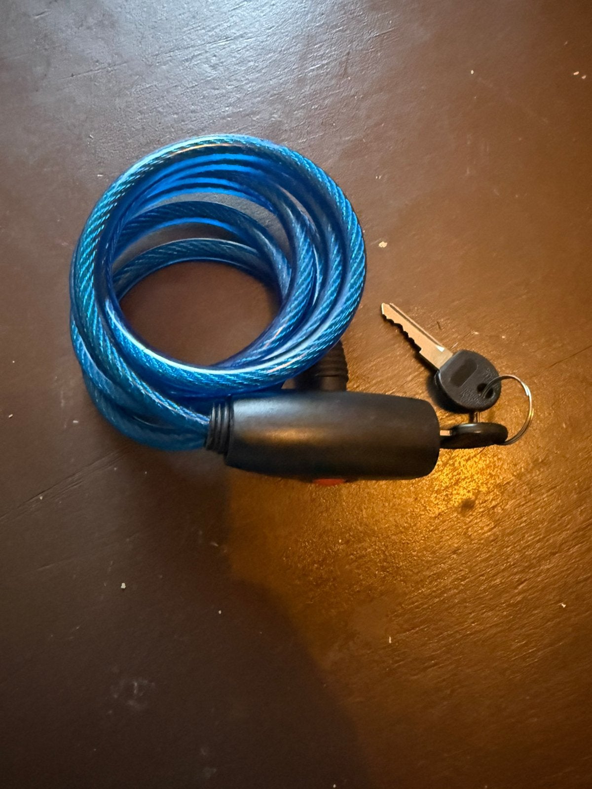 blauw spiraalvormig kabelslot, Fietsen en Brommers, Fietsaccessoires | Fietssloten, Ophalen of Verzenden, Kabelslot