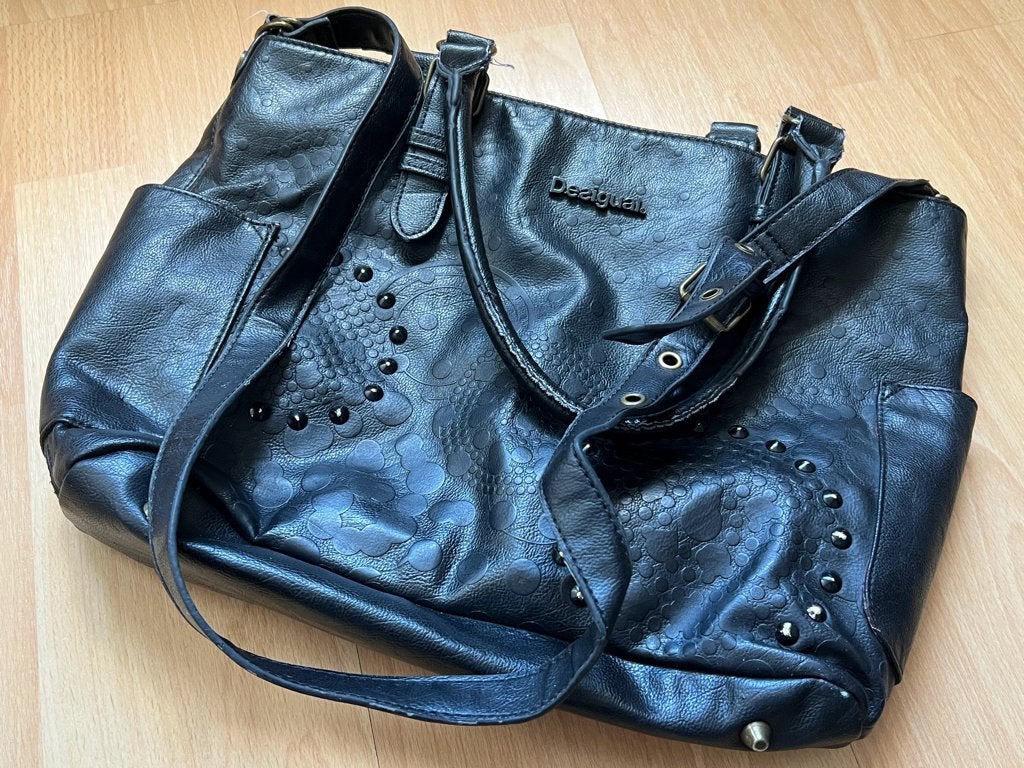 DESIGUAL handtas / schoudertas, zwart, Handtassen en Accessoires, Ophalen of Verzenden, Gebruikt, Zwart, Handtas