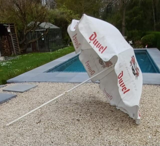 Parapluie Duvel Moortgat Vintage, Bricolage & Construction, Briques, Enlèvement ou Envoi