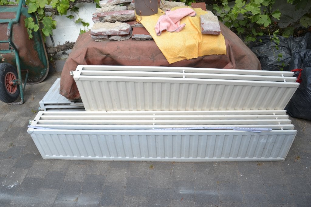 partij oude radiatoren uit een verbouwing, Doe-het-zelf en Bouw, Verwarming en Radiatoren, Ophalen, Gebruikt, Radiator