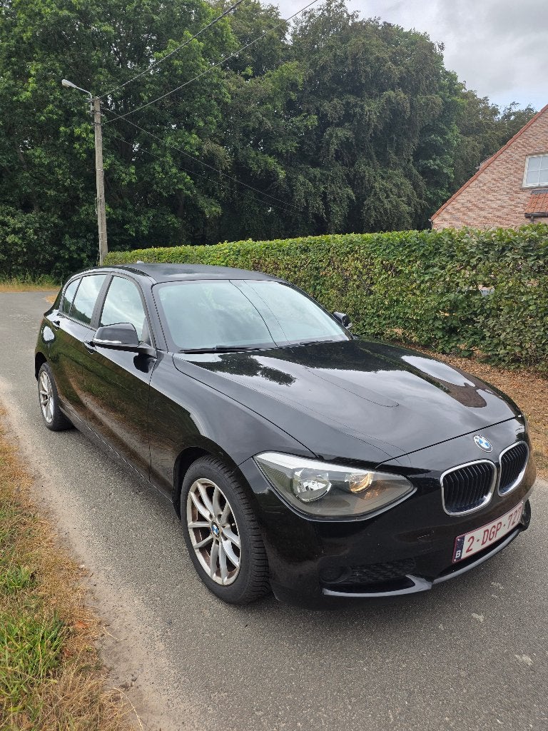 BMW 114i, Auto's, BMW, Zwart, 1865 kg, Zwart, 5 deurs
