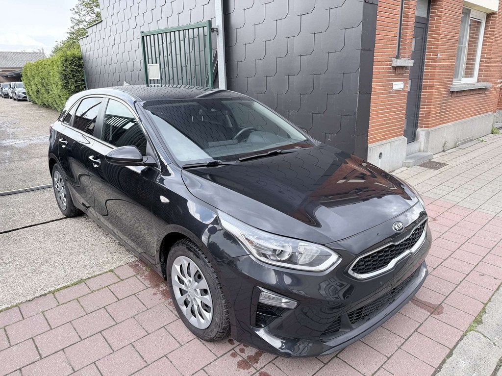 Kia Ceed / cee'd AIRCO | NAVI | PARKEERCAMERA | APPLE CARPLA, Stof, Gebruikt, Overige kleuren, Bedrijf