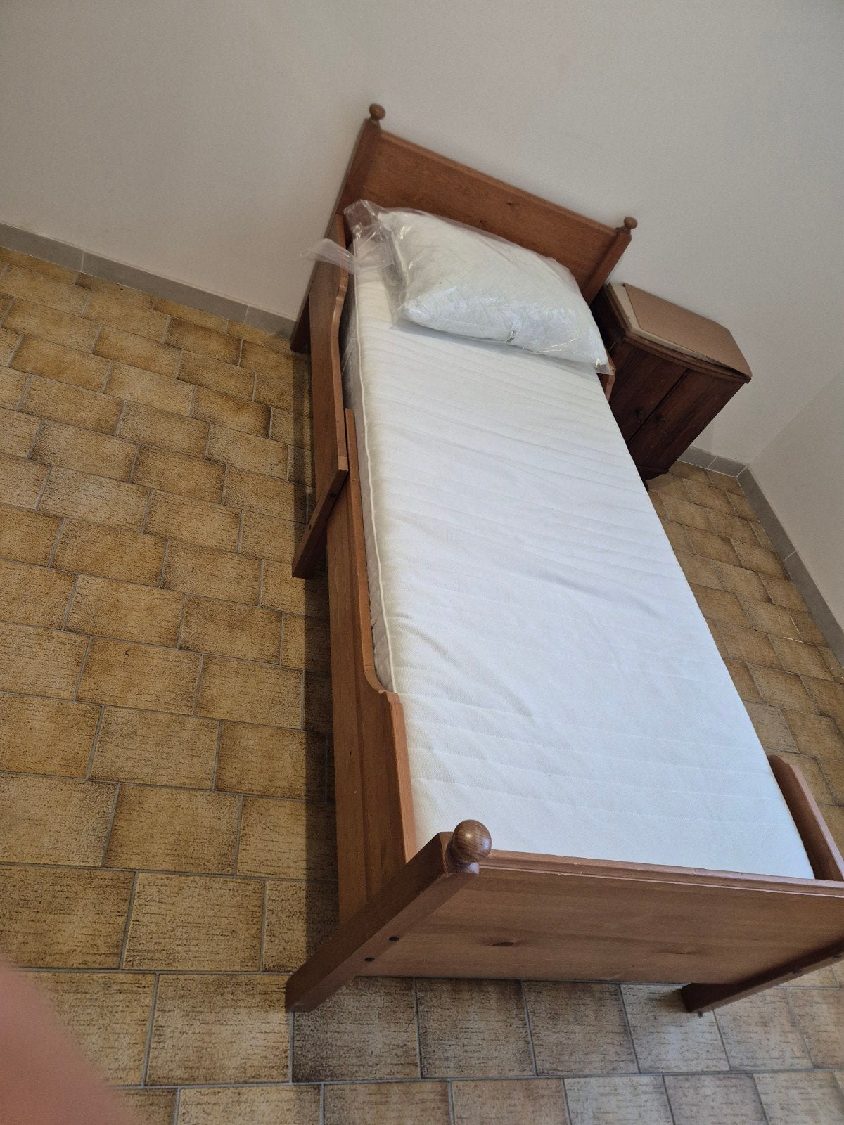 Lit une personne avec matlas, Maison & Meubles, Enlèvement ou Envoi, Une personne