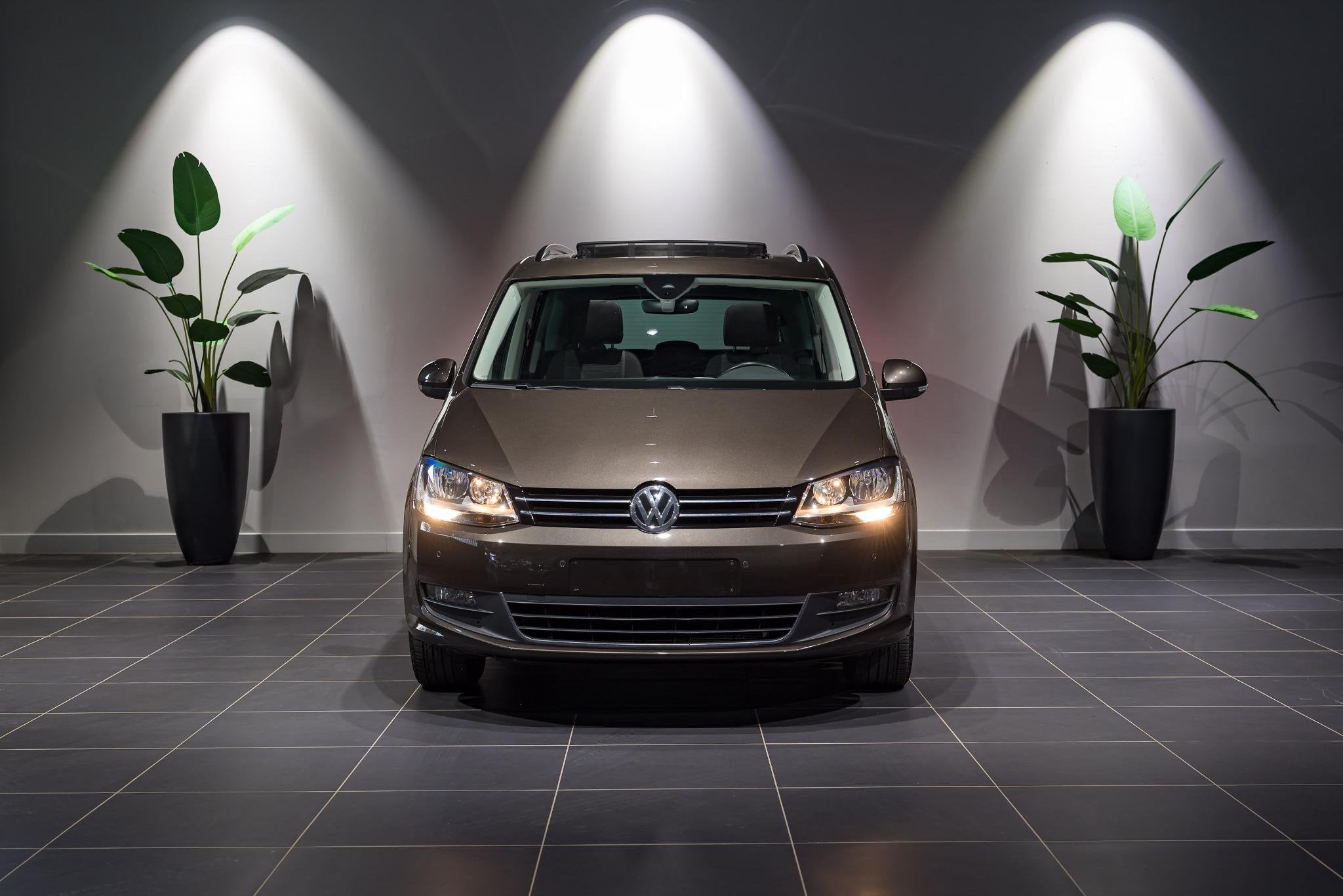 Volkswagen Sharan 1.4 TSi 110kW Comfortline Business 7 ZIT|, Auto's, Volkswagen, Dealer onderhouden, 4 cilinders, Bruin, https://public.car-pass.be/vhr/f79c51ca-2a6c-473a-97da-14c07fc13c13